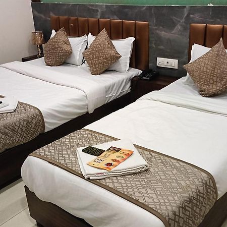 Hotel Bkc Anex Near Bandra Kurla Complex Bombay Eksteriør billede