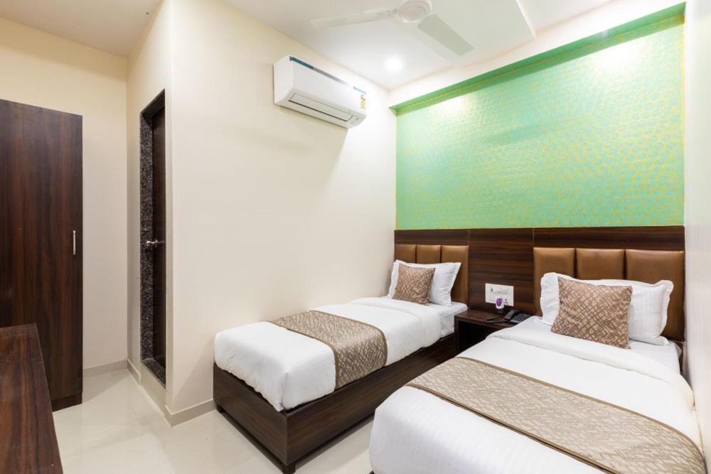 Hotel Bkc Anex Near Bandra Kurla Complex Bombay Eksteriør billede
